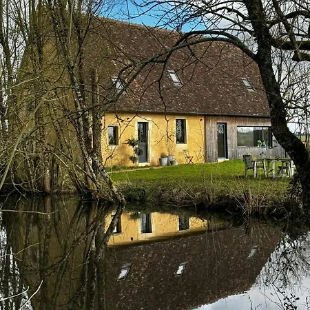 Сasa de vacaciones Stone House With Pool And Views In The Perche